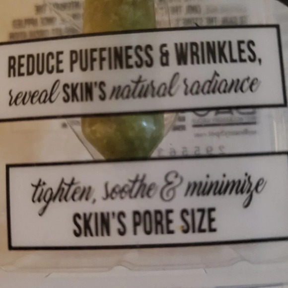 Authenic Jade Face Rollar for Tightening Skin - Picture 2 of 7